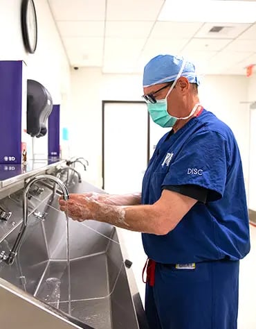 Robert Bray, MD